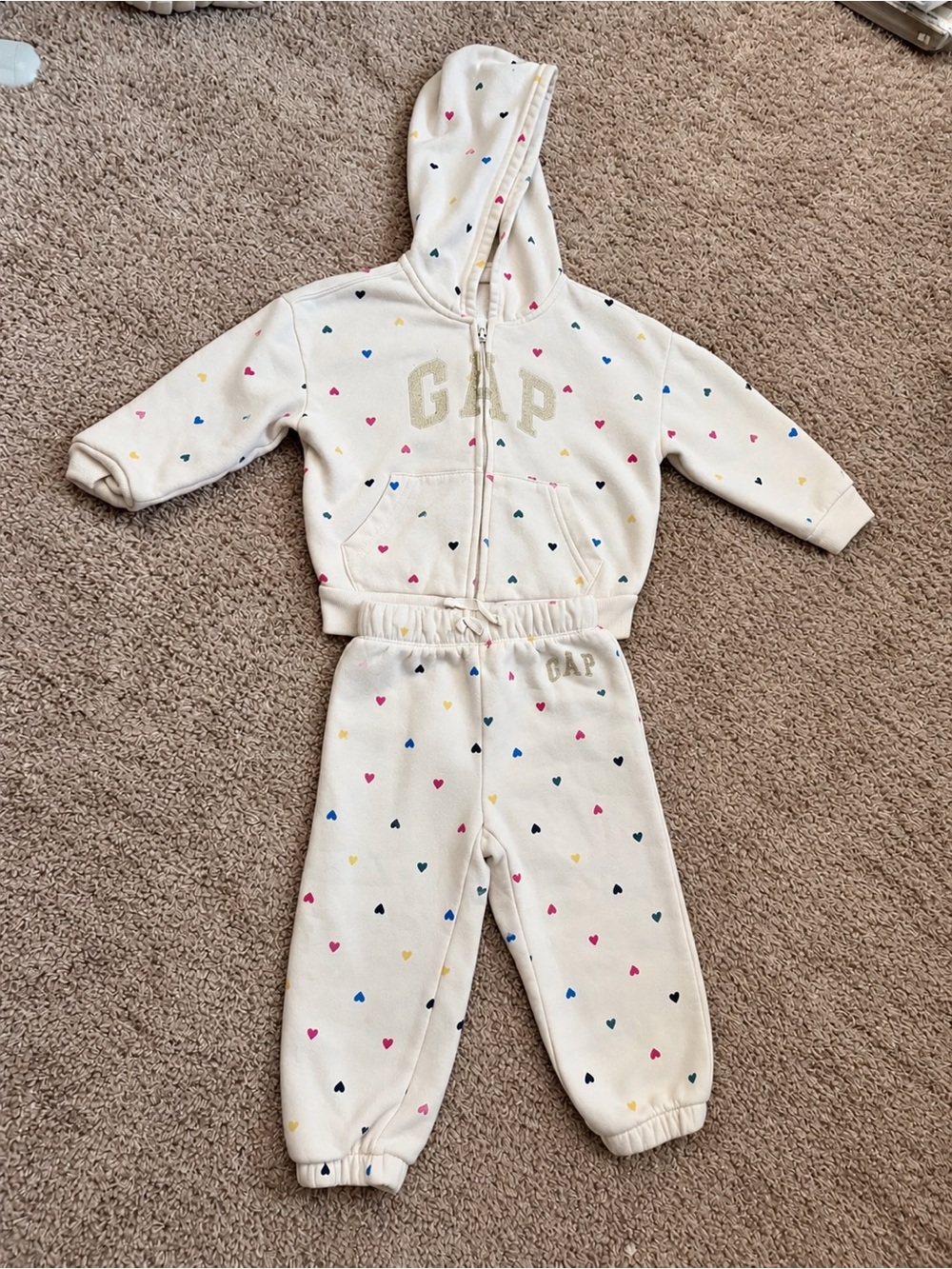 GAP Cream Hoodie & Joggers with Multicolor Heart Print